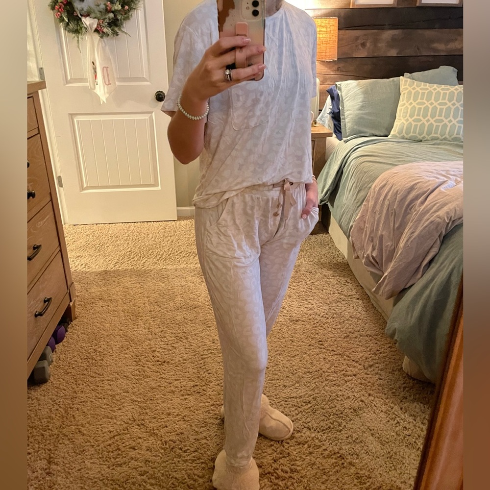 Lates by Kate Tan leopard pajamas
